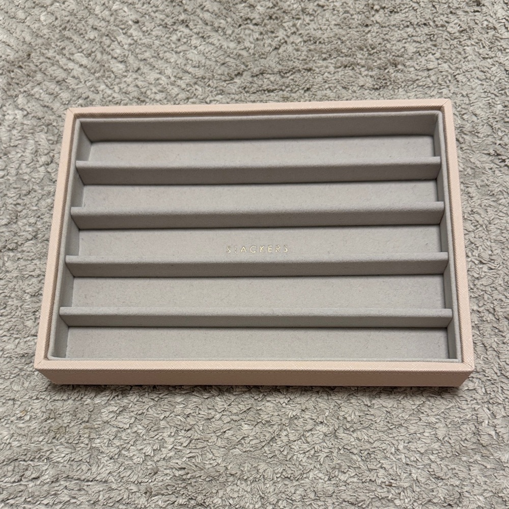 STACKERS Classic Necklace Tray Blush Jewelry Organizer Tray
